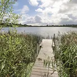 펜션 Woodlawn Retreat Lough Gowna
