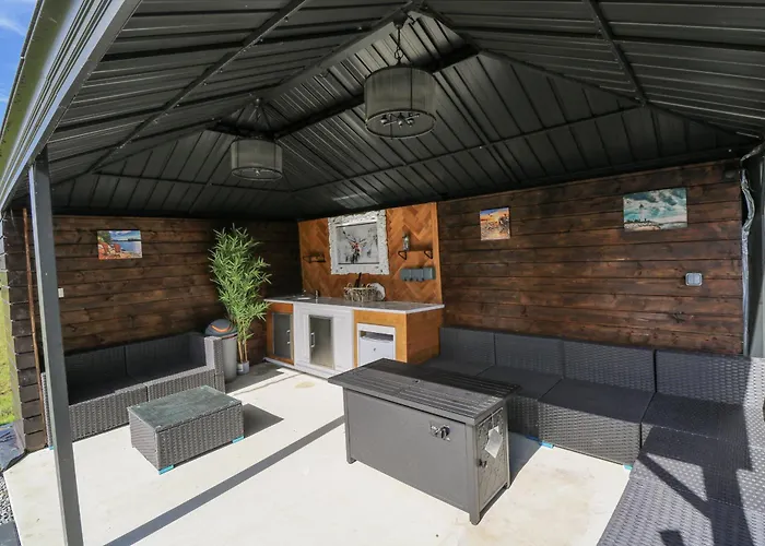 بيت للعطل Woodlawn Retreat Lough Gowna